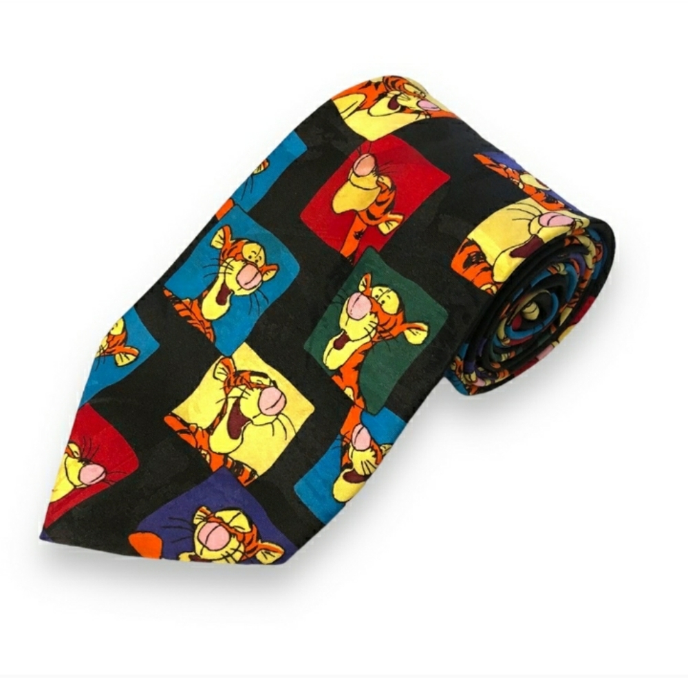 DISNEY Character Tie Tigger Winnie-the-Pooh